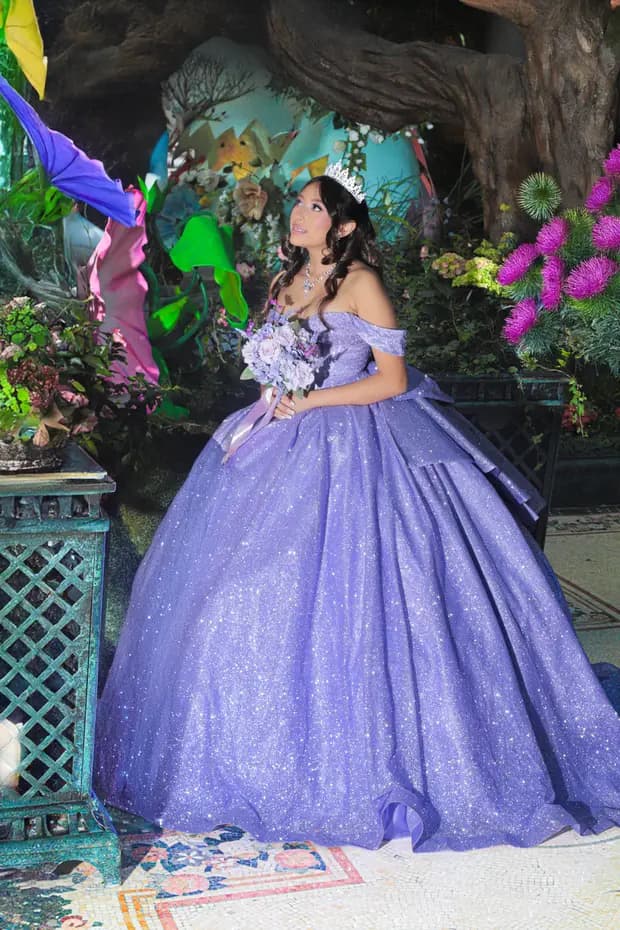 Quinceanera photography from an UPSTYLE event.