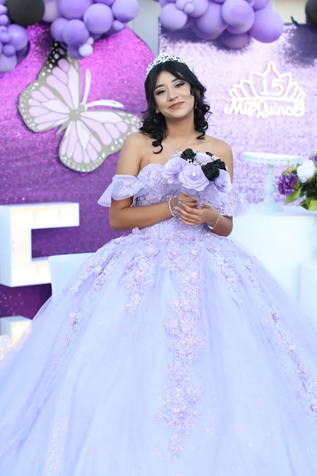 Quinceanera photography from an UPSTYLE event.