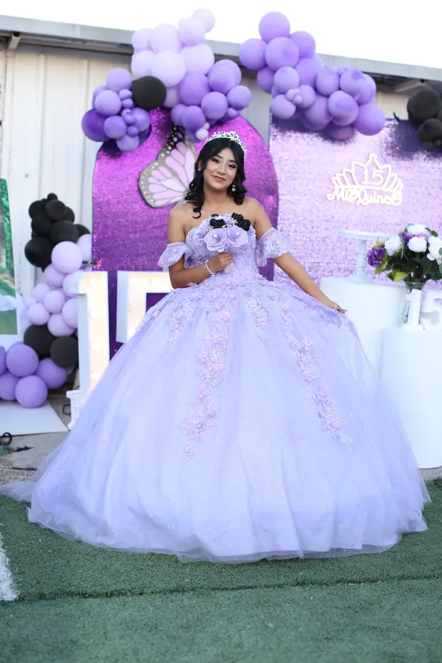 Quinceanera photography from an UPSTYLE event.