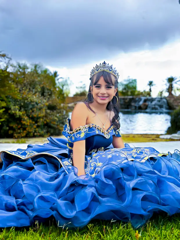 Quinceanera photography from an UPSTYLE event.