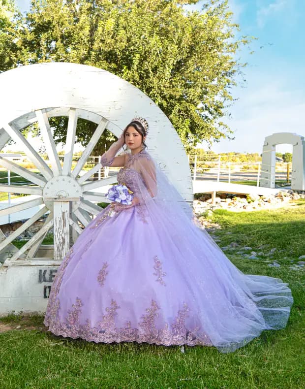 Vertical quinceanera video still by UPSTYLE.