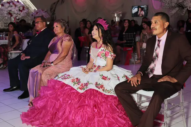 Quinceanera photography from an UPSTYLE event.